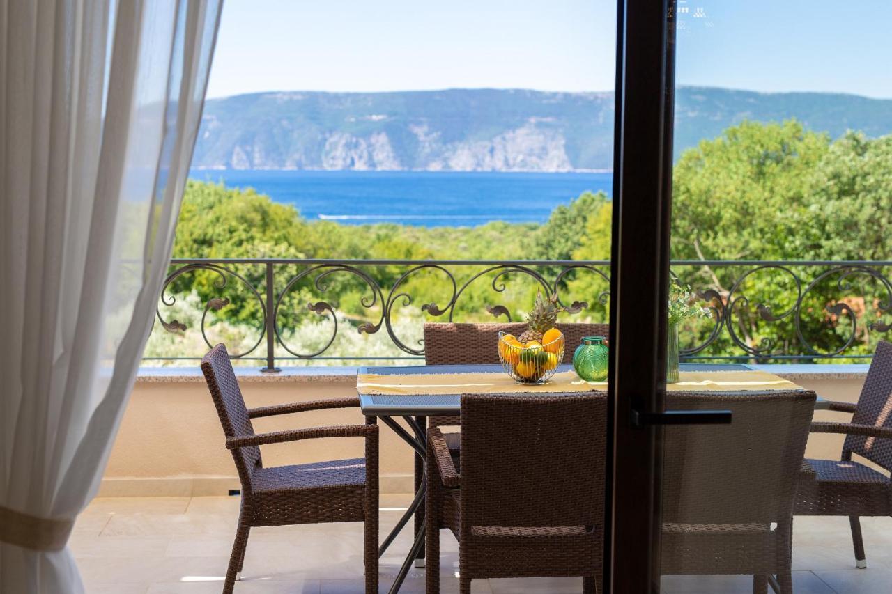 Luxury Apartments Villa Stina Pinezići Dış mekan fotoğraf