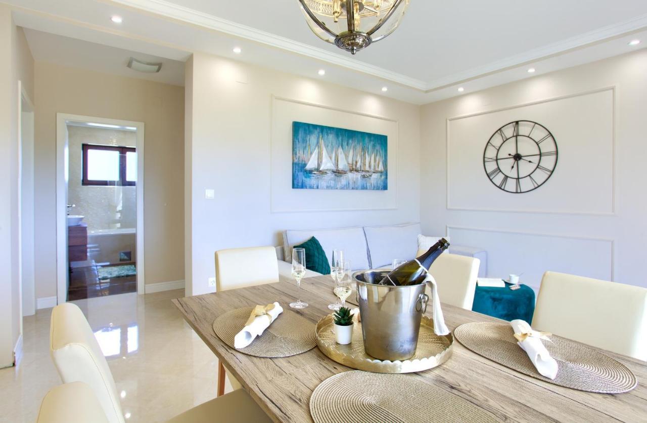 Luxury Apartments Villa Stina Pinezići Dış mekan fotoğraf