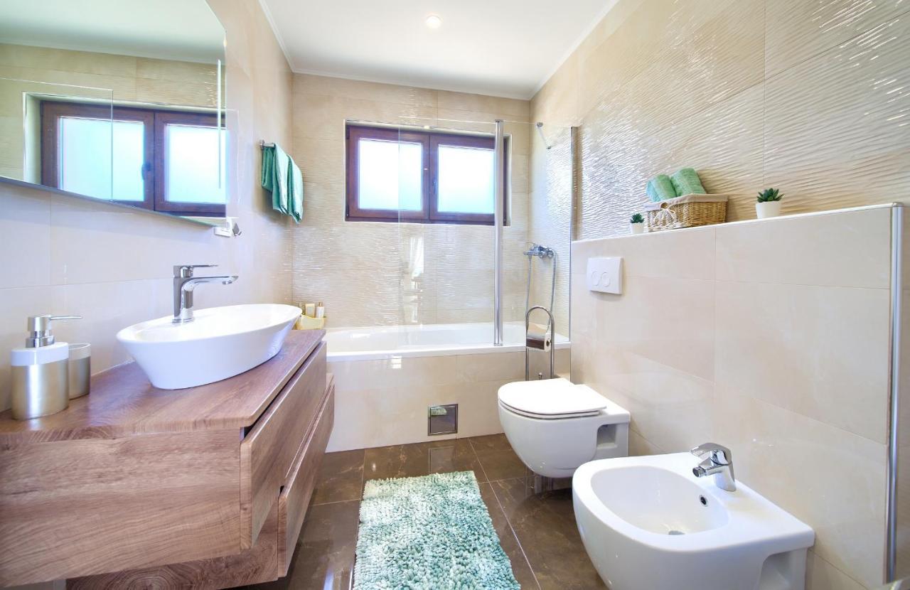 Luxury Apartments Villa Stina Pinezići Dış mekan fotoğraf