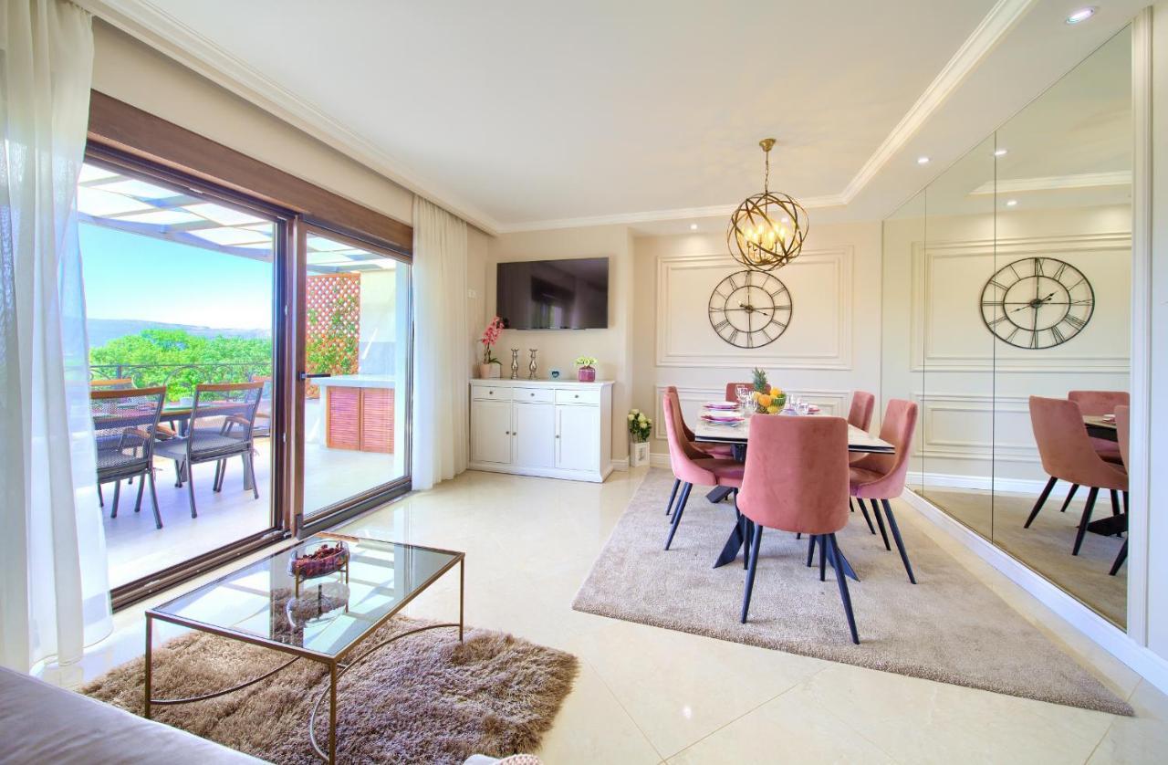 Luxury Apartments Villa Stina Pinezići Dış mekan fotoğraf